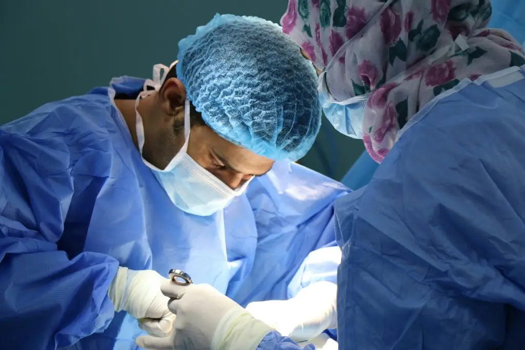 fil résorbable infection