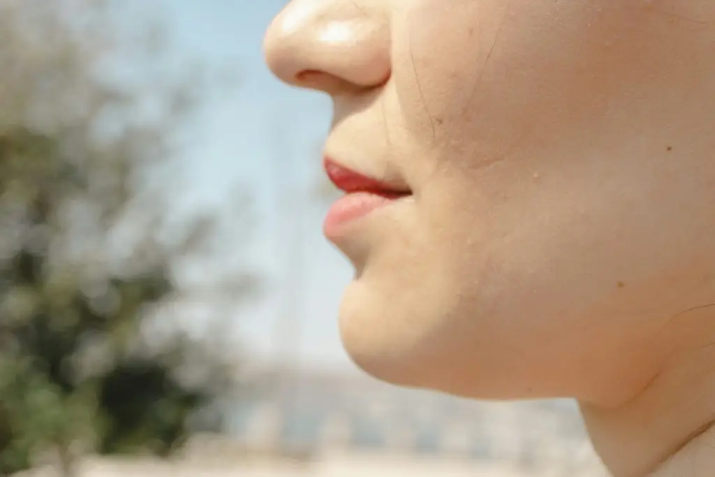 comment enlever le double menton sans chirurgie​